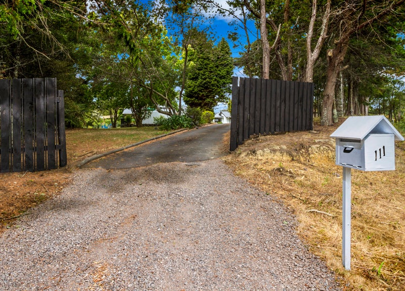 111 Attwood Road, Paremoremo, Auckland - Carousel 1