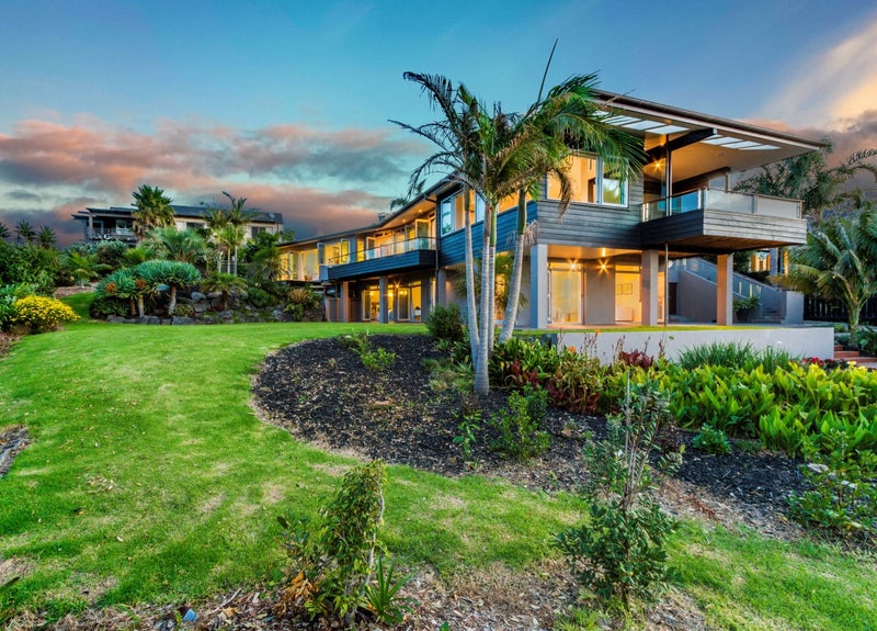 137 Churchill Road, Rothesay Bay, Auckland - Carousel 1
