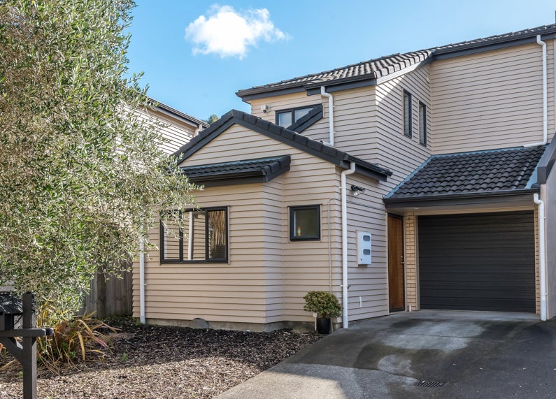 32 Skip Lane, East Tamaki, Auckland - Carousel 1