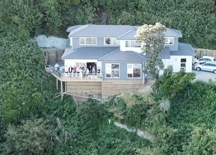 16 Brasch Way, Kaiwharawhara, Wellington - Carousel 1