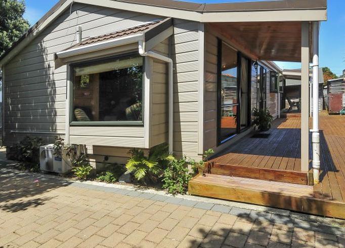 211A Knights Road, Hutt Central, Lower Hutt - Carousel 1