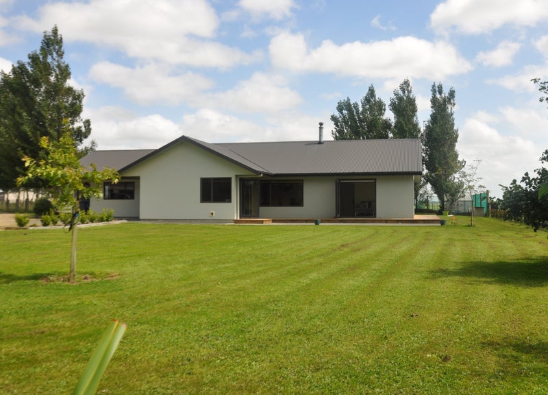 926 Tennent Drive, Linton, Palmerston North - Carousel 1