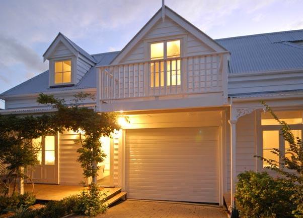 24 Maunganui Road, Birkenhead, Auckland - Carousel 1