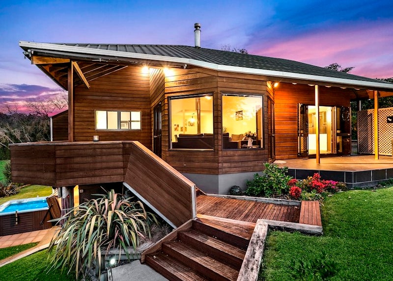 102 Shaw Road, Oratia, Auckland - Carousel 1