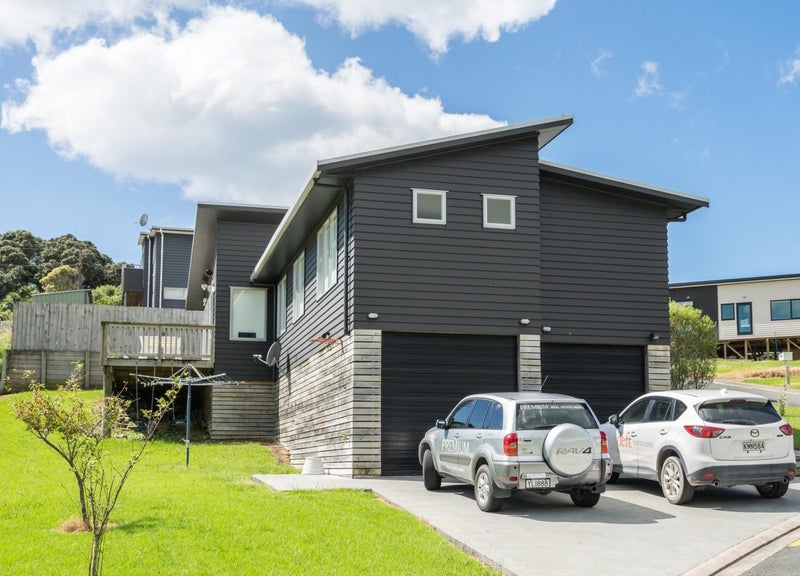 4 Waterman Drive, Langs Beach, Waipu - Carousel 1