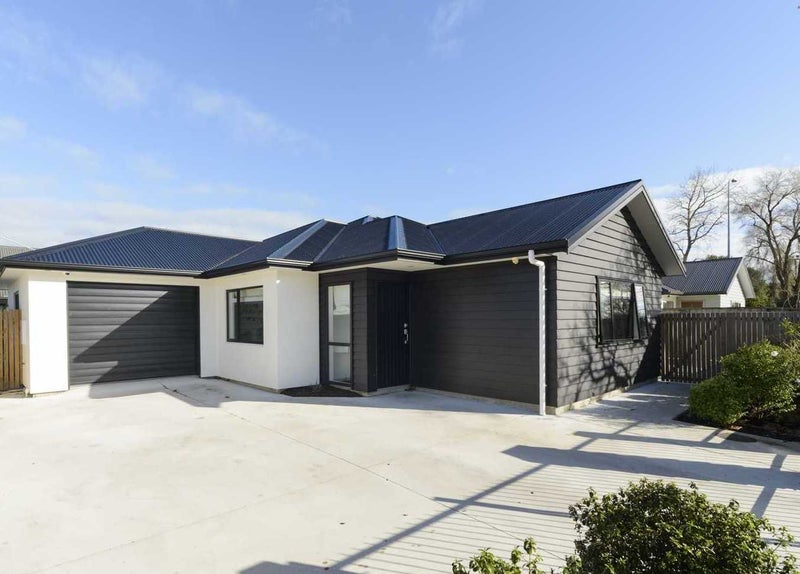 4 Cardiff Street, Highbury, Palmerston North - Carousel 1