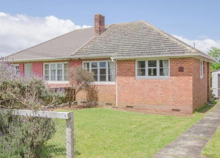 72 Moana Avenue, One Tree Hill, Auckland - Carousel 1