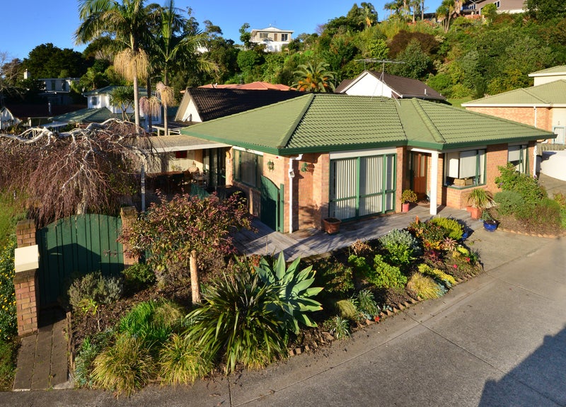1/68 The Circle, Manly, Whangaparāoa - Carousel 1