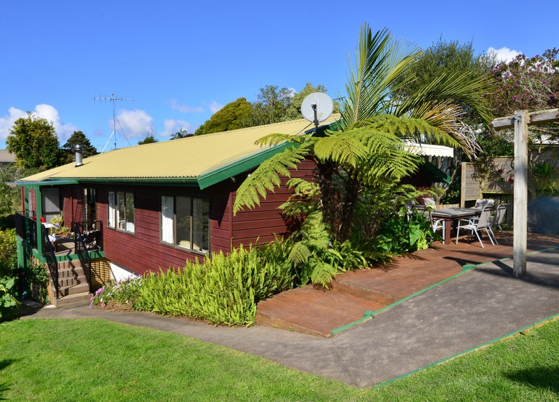 43 John Dee Crescent, Red Beach, Auckland  - Carousel 1