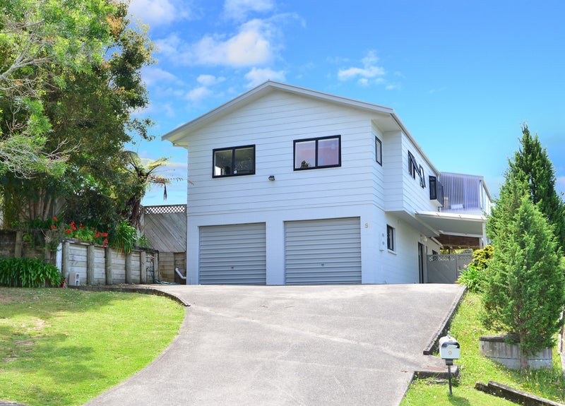 9 Hatfield Heights, Hatfields Beach, Orewa - Carousel 1