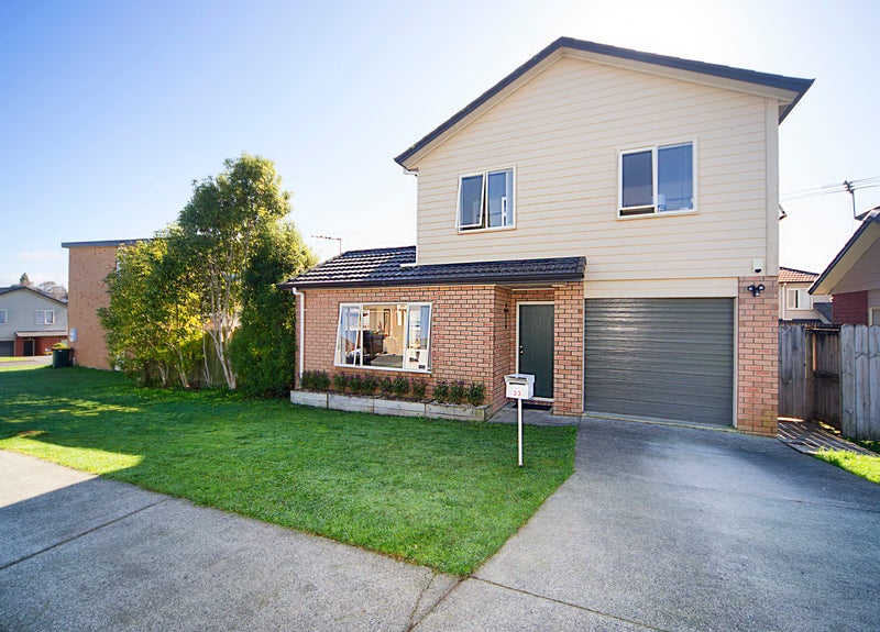 33 Brashier Circle, Sunnyvale, Auckland - Carousel 1