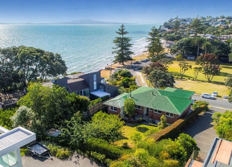 14A Montrose Terrace, Mairangi Bay, Auckland - Carousel 1