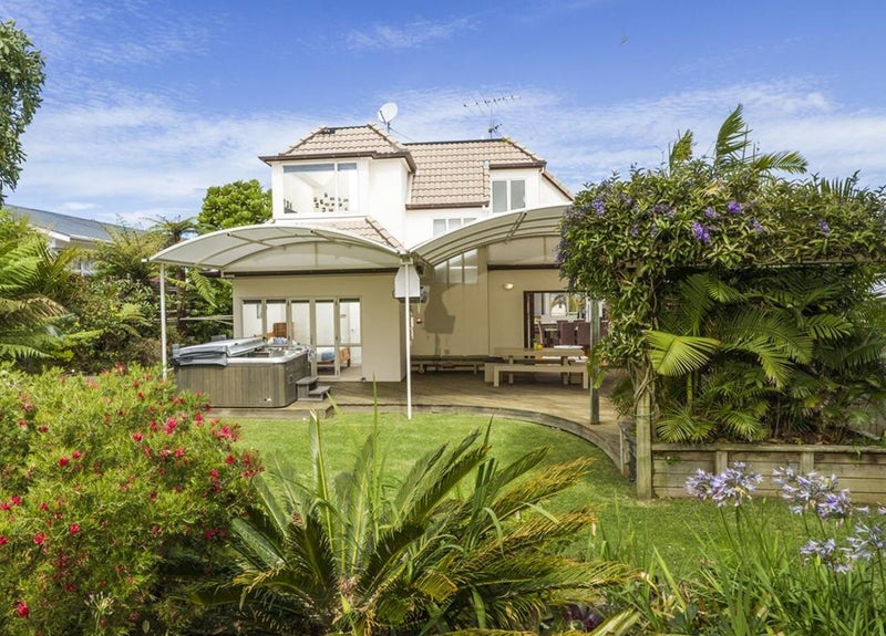 8 Churchill Road, Murrays Bay, Auckland - Carousel 1