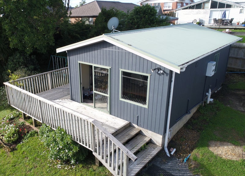 3 Western View Court, Sunnyvale, Auckland - Carousel 1