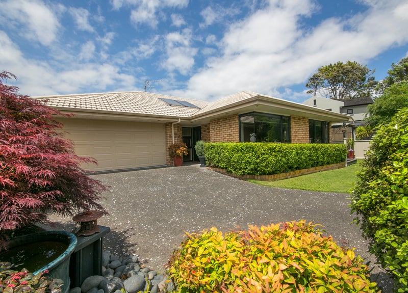 50E Godley Road, Green Bay, Auckland - Carousel 1
