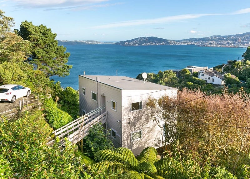 1/74 Homebush Road, Khandallah, Wellington - Carousel 1