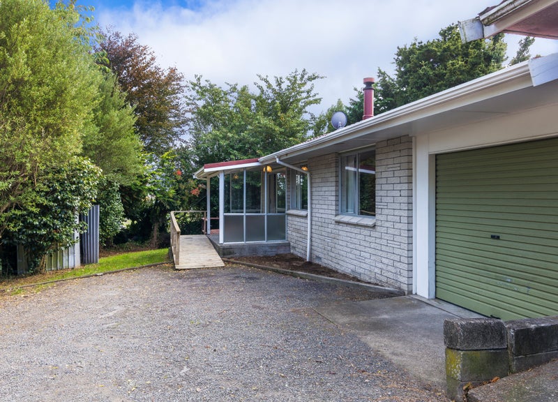 2/16 Cumberland Street, Tauhara, Taupō - Carousel 1