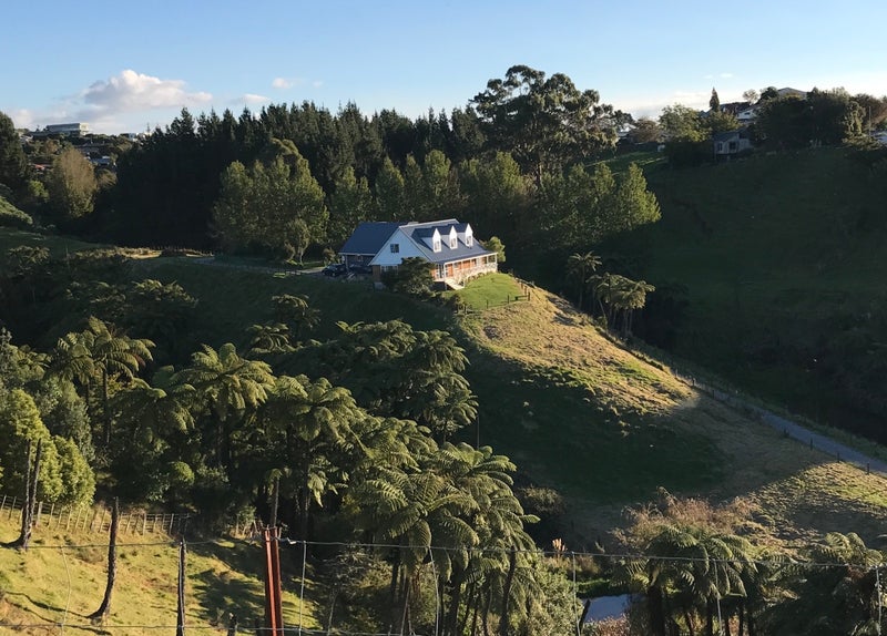 14A Rennell Street, Frankleigh Park, New Plymouth - Carousel 1