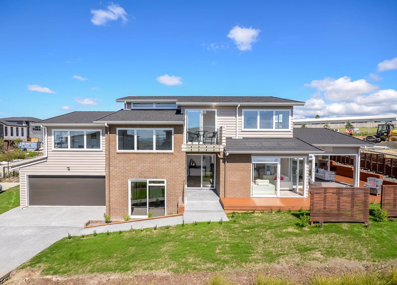 14 Greenlink Rise, Long Bay, Auckland - Carousel 1