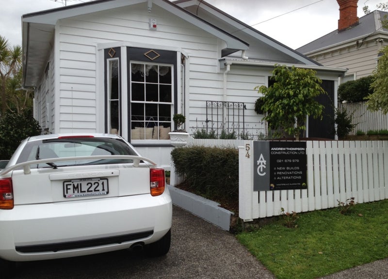 54 Richmond Avenue, Northcote Point, Auckland - Carousel 1