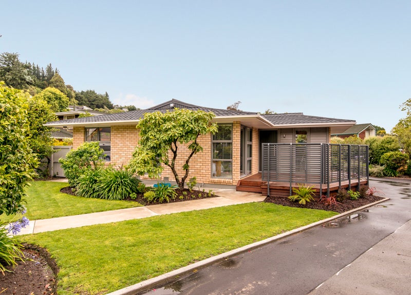 5A Wedgewood Avenue, Cashmere, Christchurch - Carousel 1