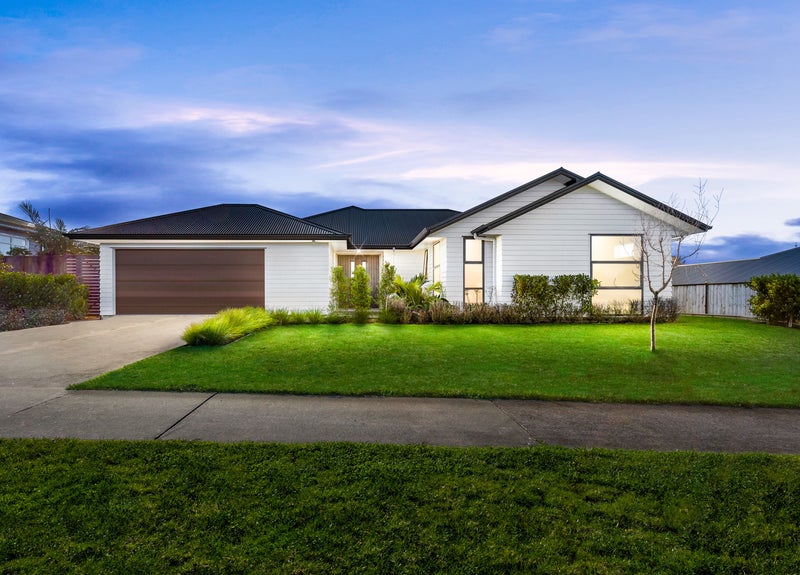 8 Malbec Place, Huapai, Kumeu - Carousel 1
