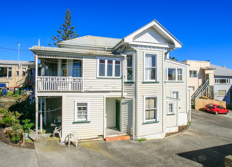 1A Birkenhead Avenue, Birkenhead, Auckland - Carousel 1