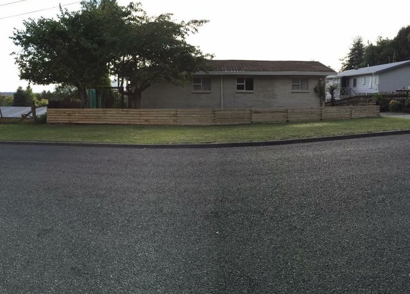 8 Leslie Street, Kihikihi, Te Awamutu - Carousel 1