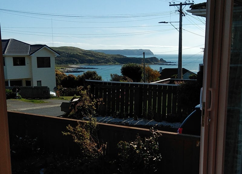 8 Walker Avenue, Paremata, Porirua - Carousel 1