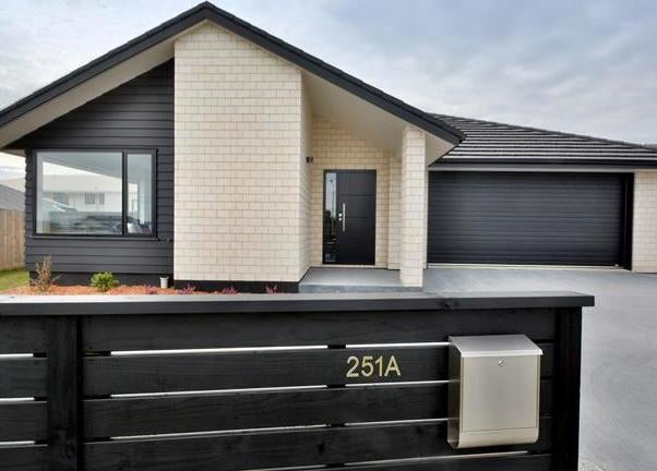 251A Larnach Road, Waverley, Dunedin - Carousel 1