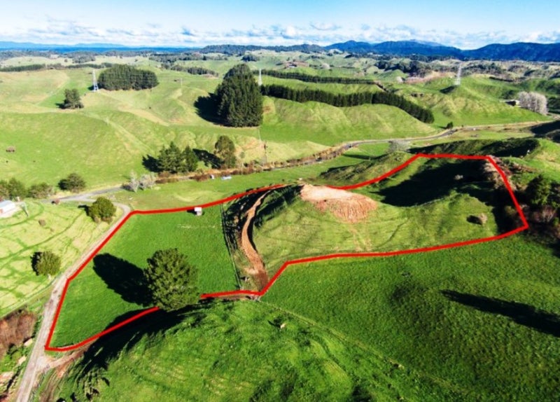 7 Iratumoana Road, Pikowai, Whakatane - Carousel 1