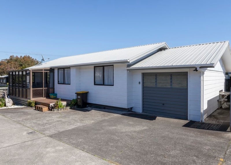 512A Linton Crescent, Whangamata, Whangamata - Carousel 1