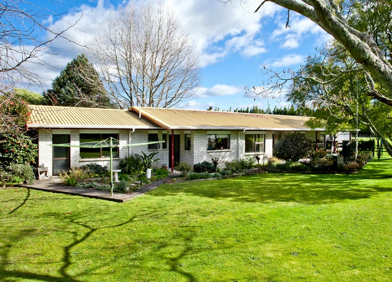 1919 State Highway 30, Te Teko, Whakatane - Carousel 1