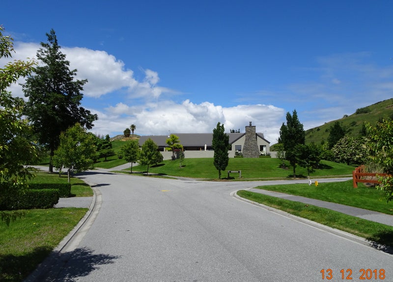 8 Sledmere Drive, Lower Shotover, Queenstown - Carousel 1