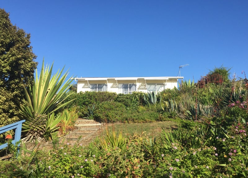 6 Burrell Road Extension, Oneroa, Waiheke Island - Carousel 1