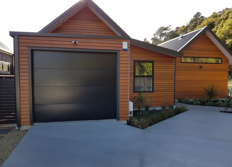 35 Glen Evans Crescent, Fairfield, Lower Hutt - Carousel 1