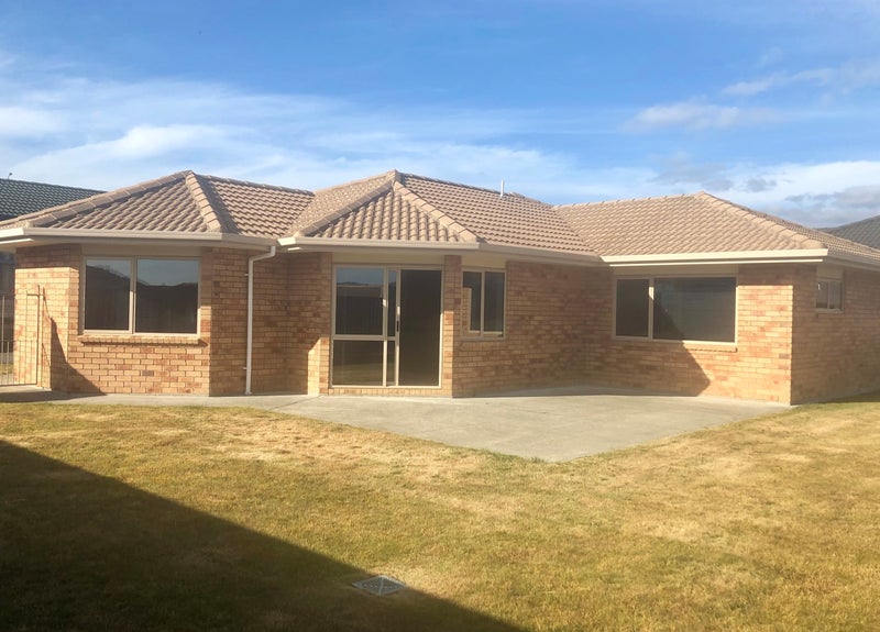 60 Percy Kinsman Crescent, Riverstone Terraces, Upper Hutt - Carousel 1