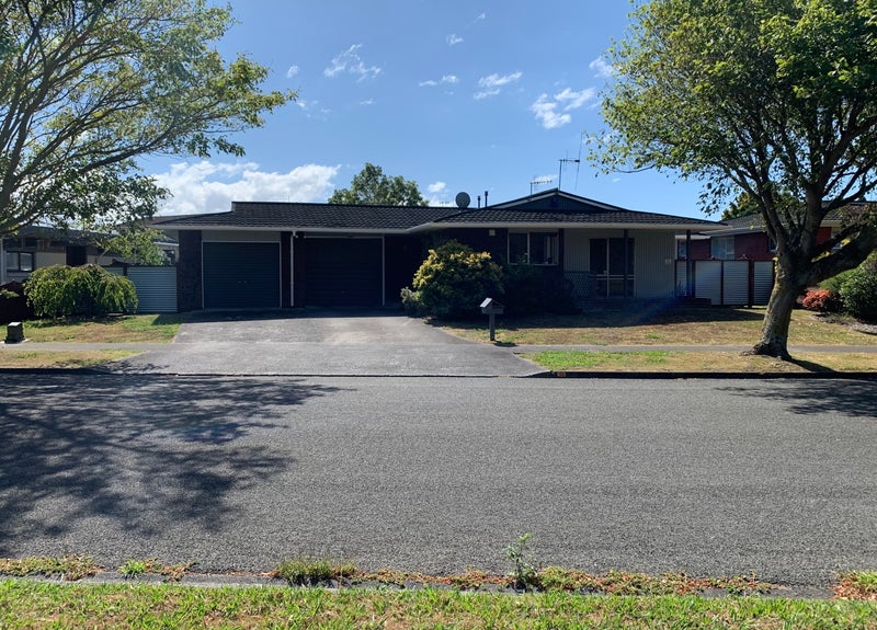 34 Chippendale Crescent, Highbury, Palmerston North - Carousel 1