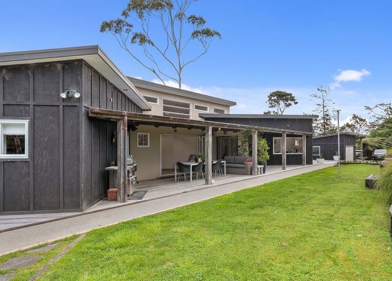 20 Kowhai Road, Silverdale - Carousel 1