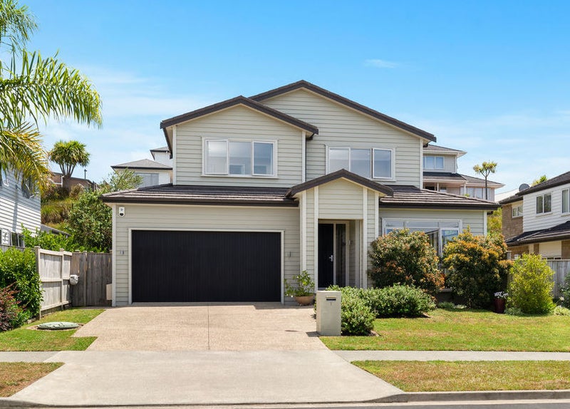7 Fennell Crescent, Silverdale, Silverdale - Carousel 1