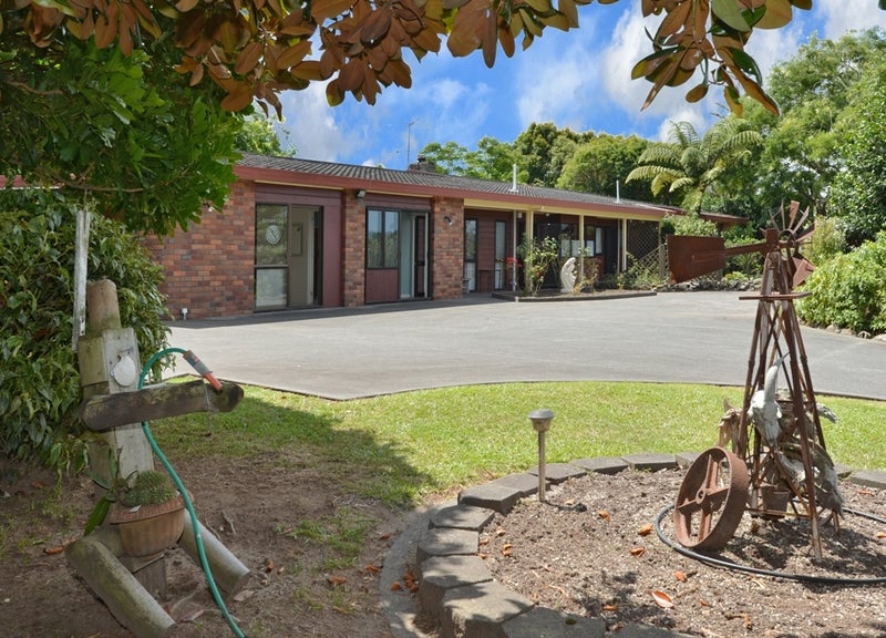 127 Takahiwai Road, Whangarei - Carousel 1