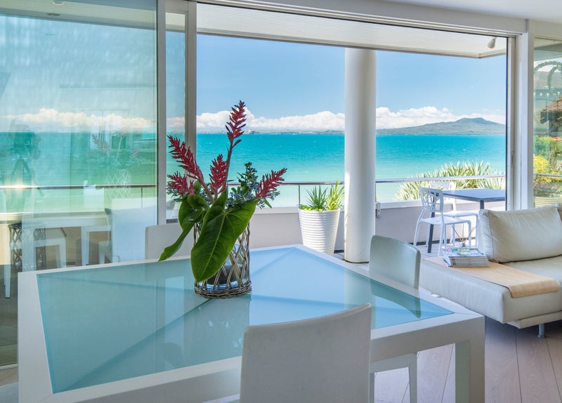 2/31 Craig Road, Milford, Auckland - Carousel 1