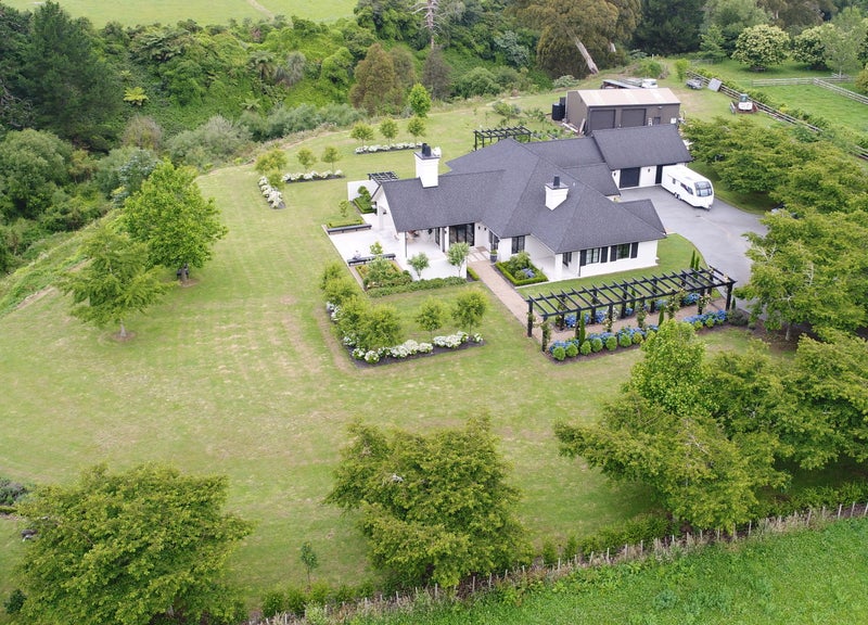 48 Oaklea Lane, Tamahere - Carousel 1