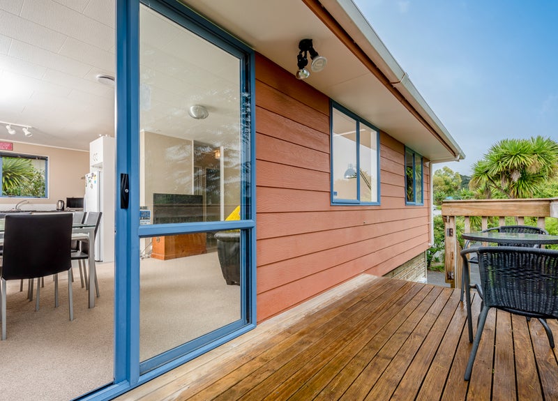 38 Candia Road, Swanson, Auckland - Carousel 1