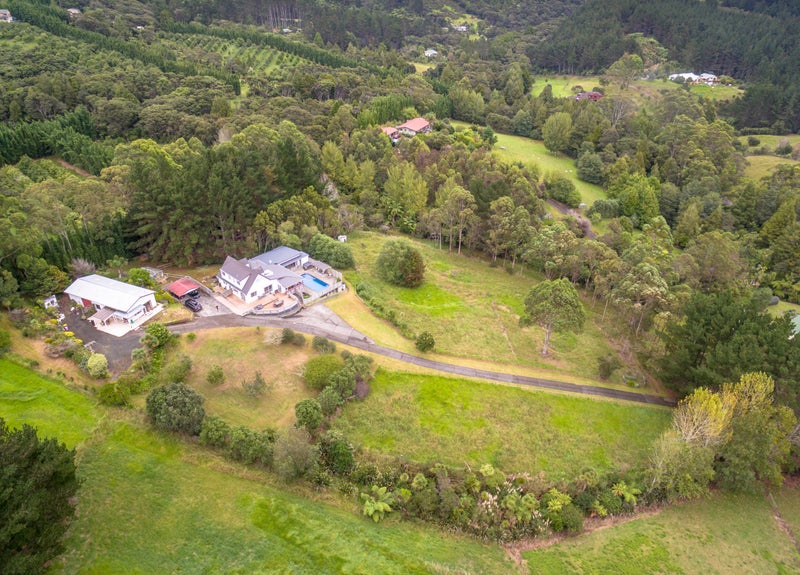 66 Anzac Valley Road, Waitakere, Auckland - Carousel 1