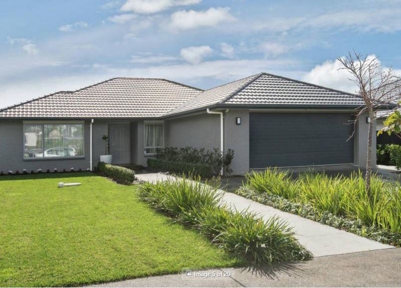 16 Weatherly Drive, Beachlands, Auckland - Carousel 1