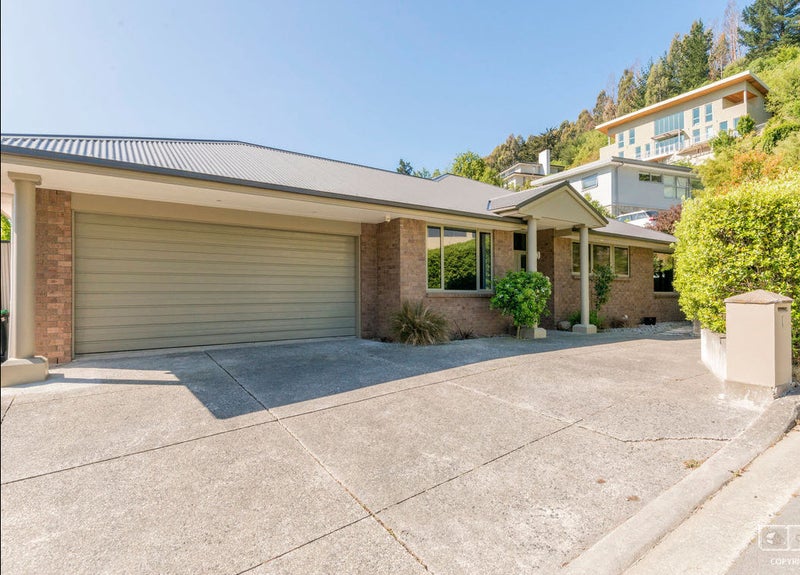 1 Rockcrest Lane, Cashmere, Christchurch - Carousel 1