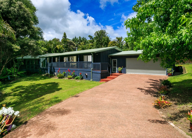 A/3 MANON CRES, Greenhithe, Auckland - Carousel 1