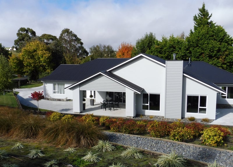 5 Kingston Way, Otamatea, Whanganui - Carousel 1