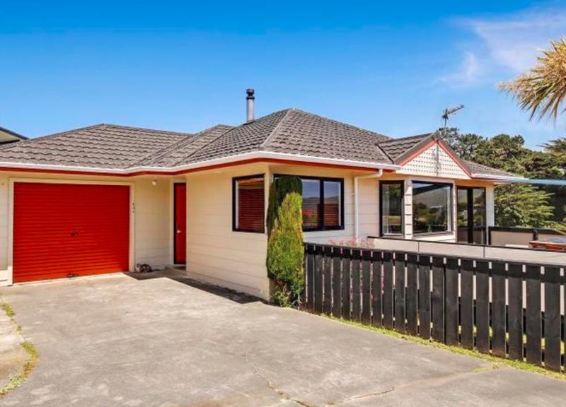 2/43 Rose Street, Wadestown, Wellington - Carousel 1